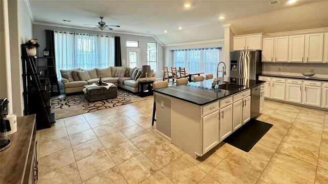 Foto del edificio - 19206 Jenny Creek Ct