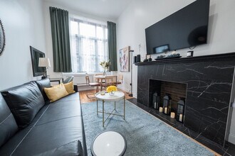 Building Photo - 28-30-30 W 86th St