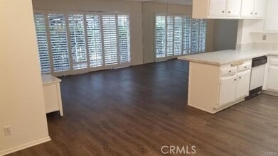 Building Photo - 3050 S Bristol St