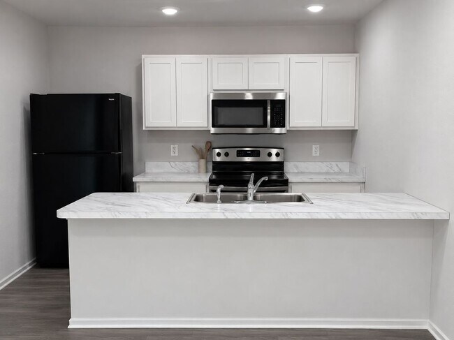 Foto del edificio - 3518 Silver Springs Court
