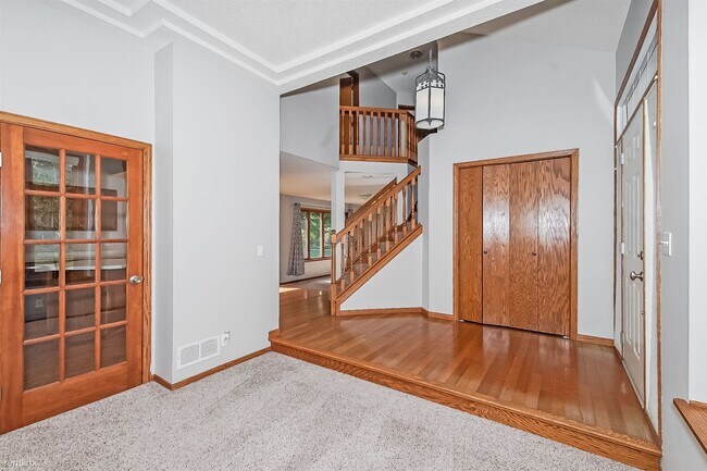 Foto del edificio - 4 br, 3.5 bath House - 8449 JENSEN AVENUE S