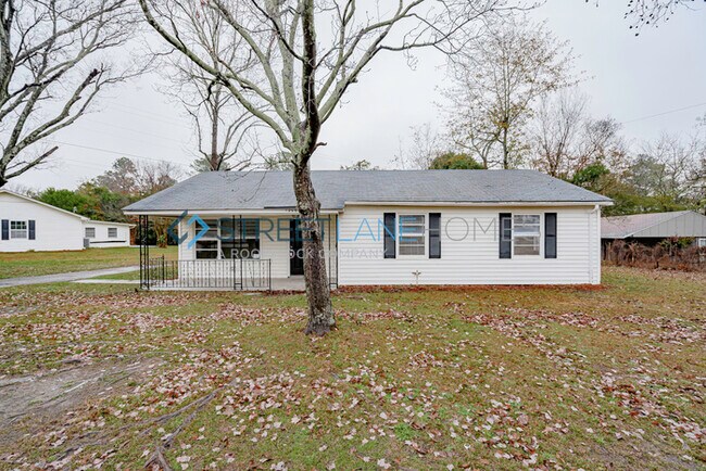 Building Photo - NOW OFFERING $250 OFF FIRST FULL MONTH IF ...