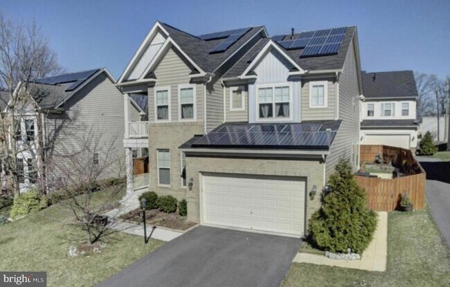 Foto del edificio - 3041 Moore Ln