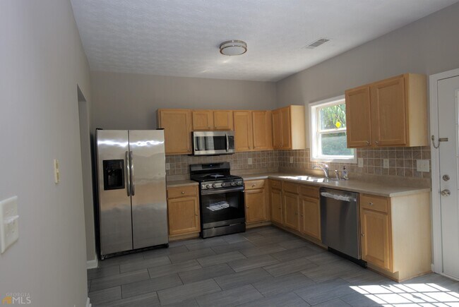 Foto del edificio - 483 Marsh Lake Rd SE