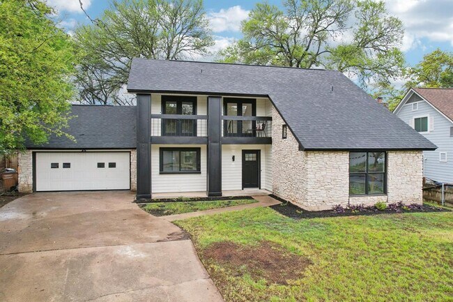 Building Photo - 2104 Malvern Hill Dr