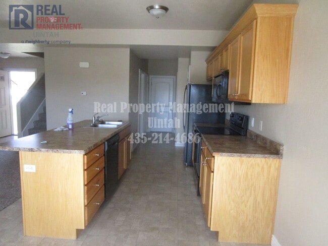 Foto del edificio - 3 Bed 2.5 bath Townhome