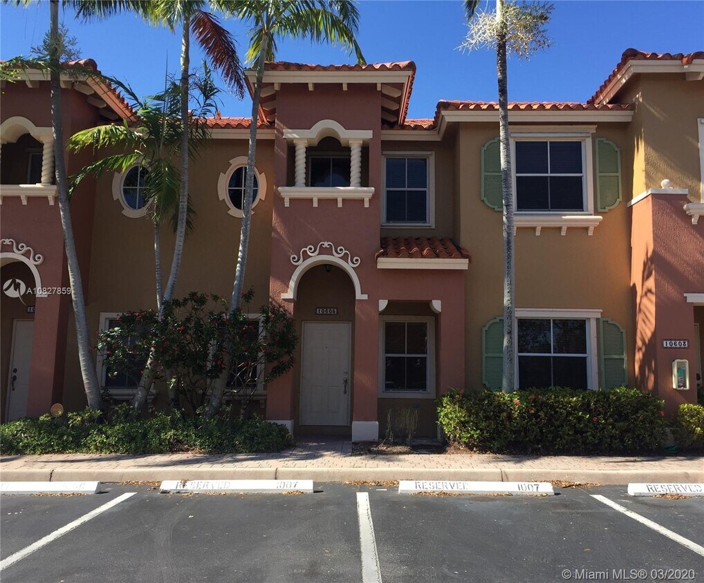 10605 SW 6th St, Pembroke Pines, FL 33025 Townhouse for Rent in