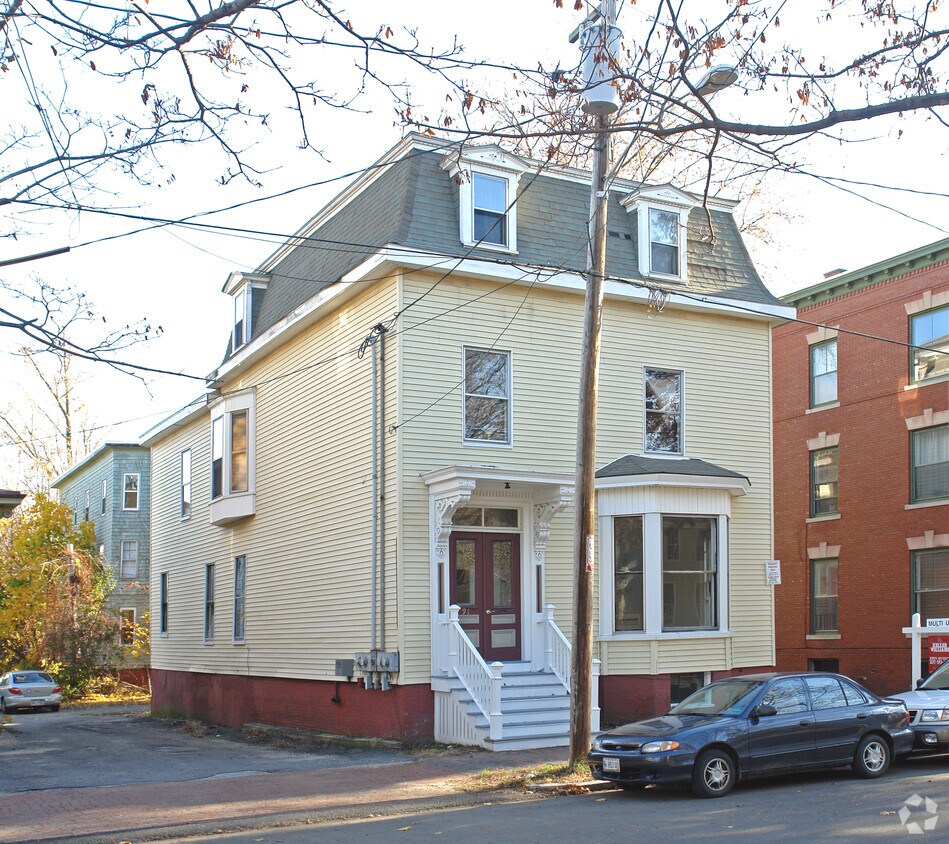 Building Photo - 91 Emery St