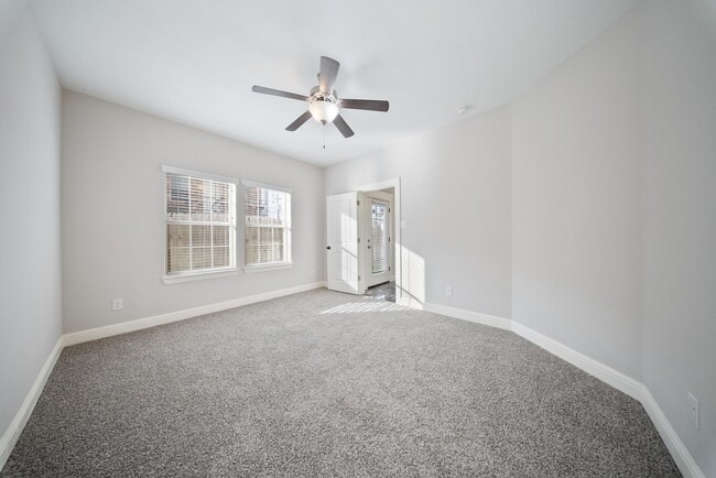 Building Photo - 4004 Weslow St