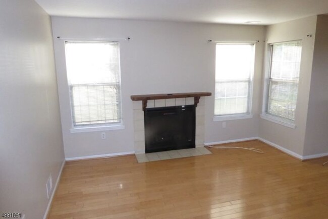 Building Photo - 270 Long Meadow Rd