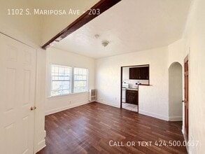 Building Photo - 1102 S Mariposa Ave