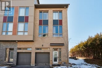 Building Photo - 412 Terravita Private