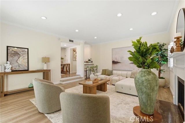 Building Photo - 1433 S Beverly Dr