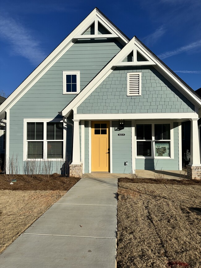 Charming Entry - Hayloft Big Creek