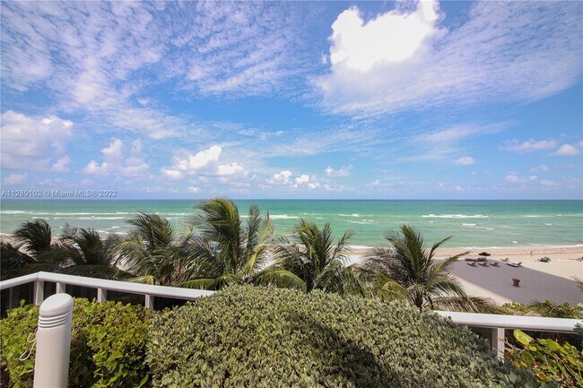 Foto del edificio - 17201 Collins Ave