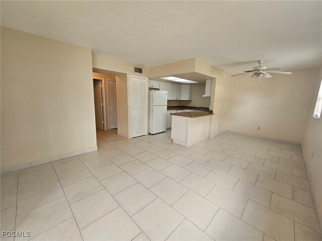 Foto del edificio - 4030 Coronado Pkwy