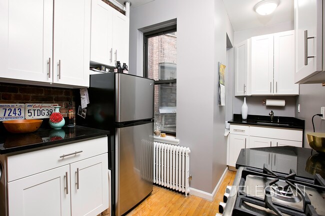 Foto del edificio - 250 W 20th St