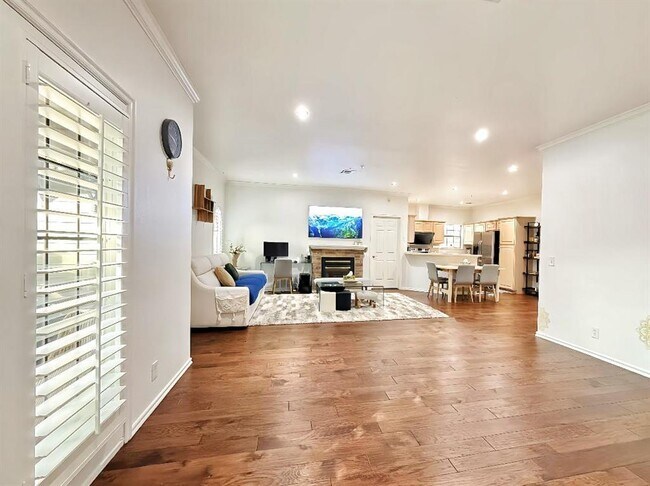 Foto del edificio - 6162 N Brookline Ave