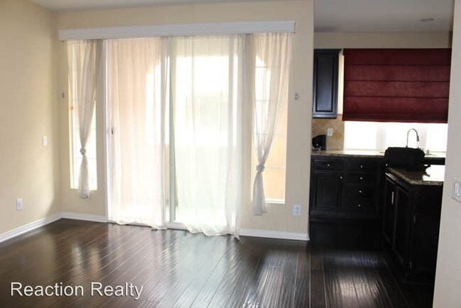 Foto del edificio - 4428 Owens St
