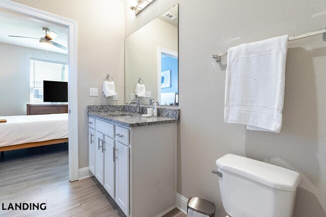 Building Photo - 301 E Redstone Ave