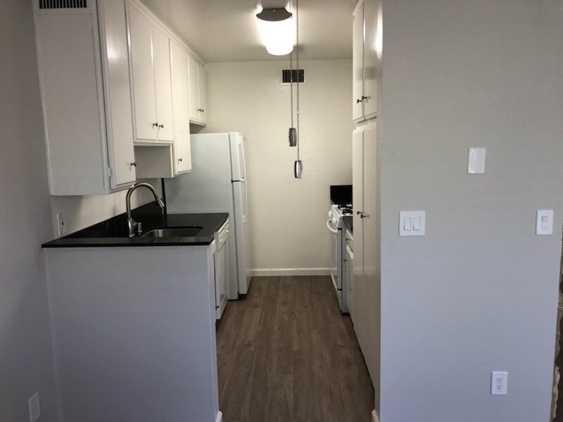 Primary Photo - 12225 Riverside Dr