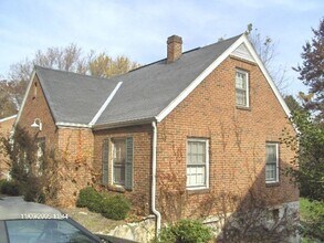 Building Photo - 1011 Draper Rd SW