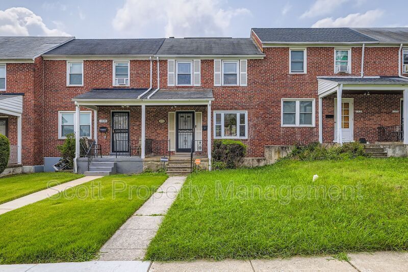 Primary Photo - 1333 Cedarcroft Rd