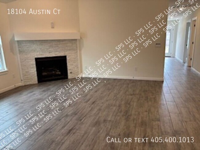 Foto del edificio - 18104 Austin Ct