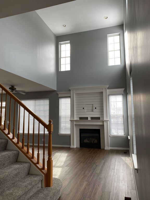 Foto del edificio - 2202 Claremont Ln