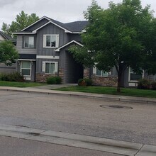 Building Photo - 6703 W Colehaven Dr