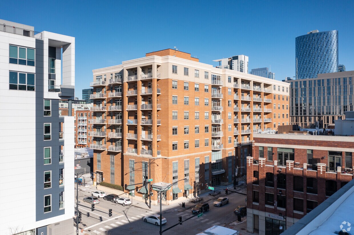 Foto principal - 954 W Monroe St