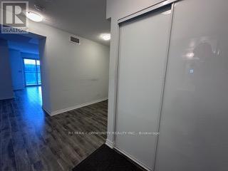 Building Photo - 30 Meadowglen Pl