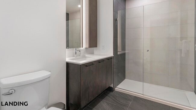 Building Photo - 632 Howard Rd SE