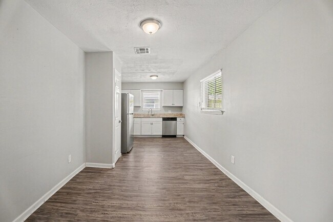 Foto del edificio - 8807 Barton St