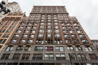 Building Photo - 431 S Dearborn St