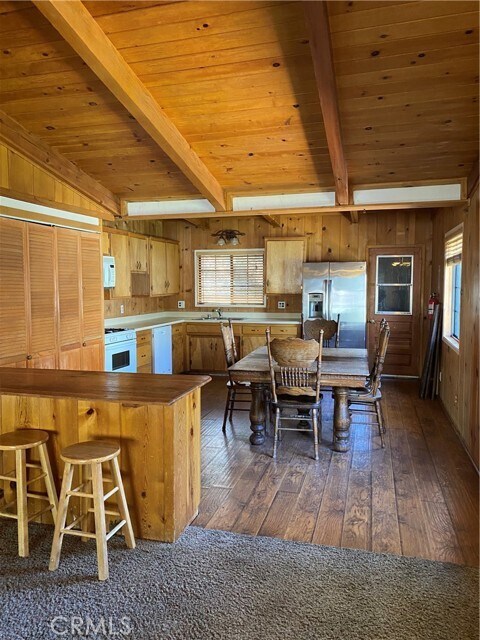 Building Photo - 5304 Desert View Dr