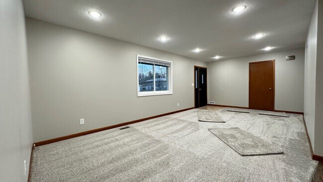 Foto del edificio - Now available for rent — this top-quality, beautifully updated home!