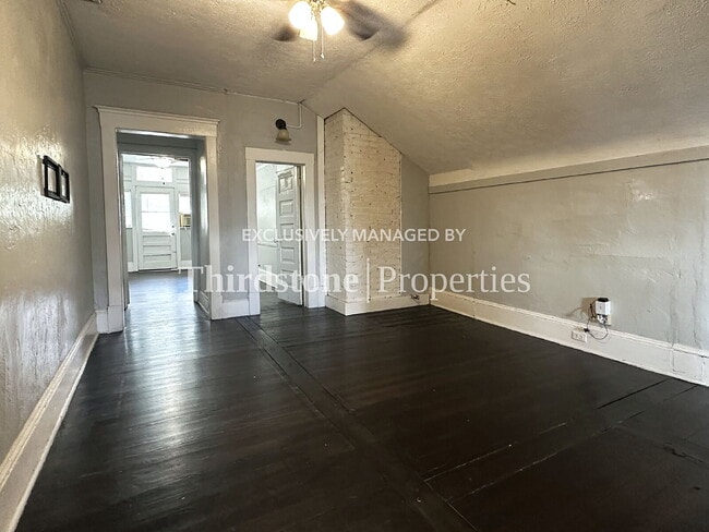 Foto del edificio - 1520 Donald St