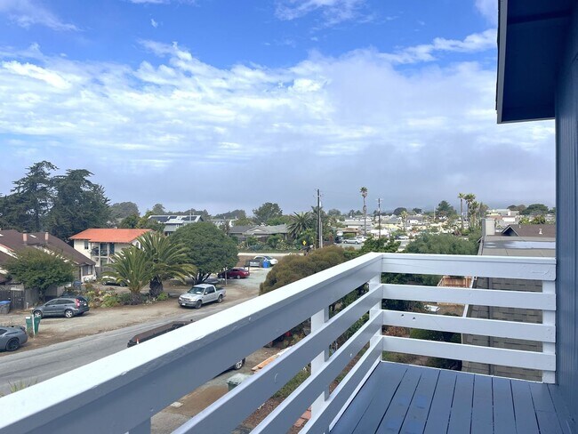 Foto del edificio - Beautifully Renovated Upstairs unit w/Views! Los Osos
