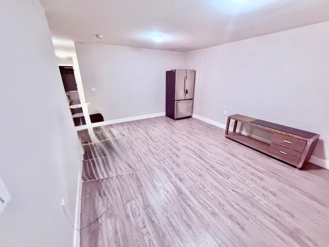 Photo du bâtiment - 18108 61 Av