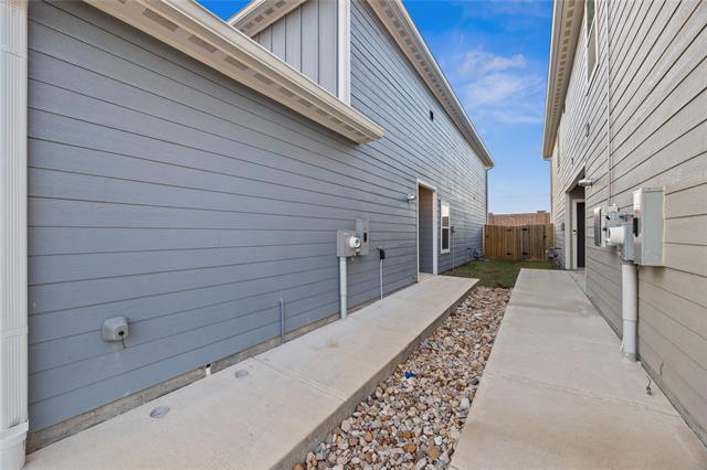 Building Photo - 308 Marsh Ln