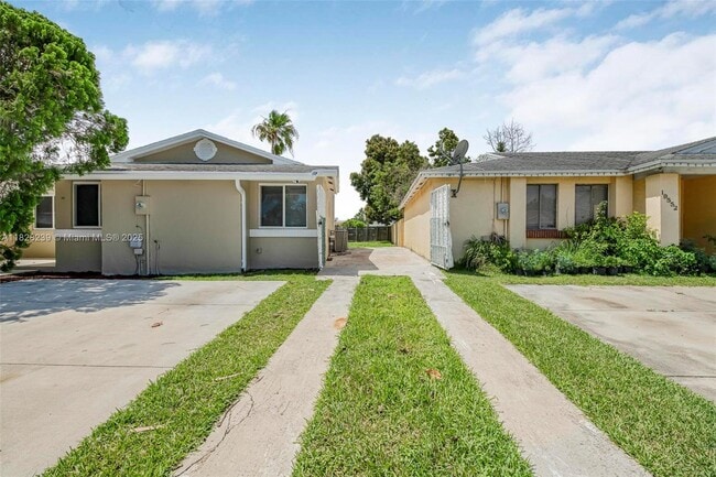 Building Photo - 19620 SW 123rd Ave