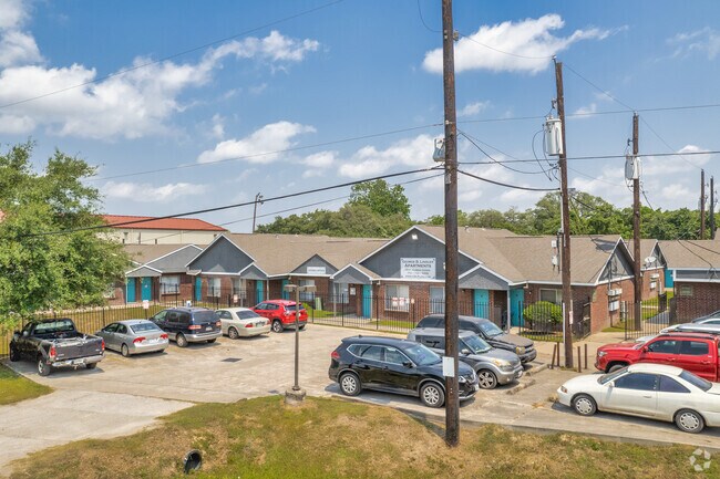 Foto del edificio - George B Lindler Plaza Apartments