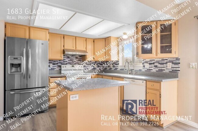 Foto del edificio - 1683 Glacier St