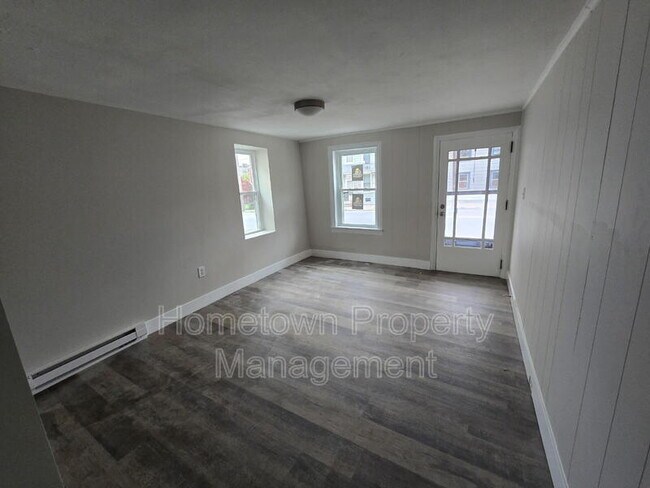 Foto del edificio - 428 W Main St