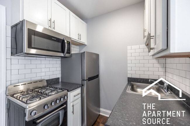 Foto del edificio - 4031 N Kenmore Ave