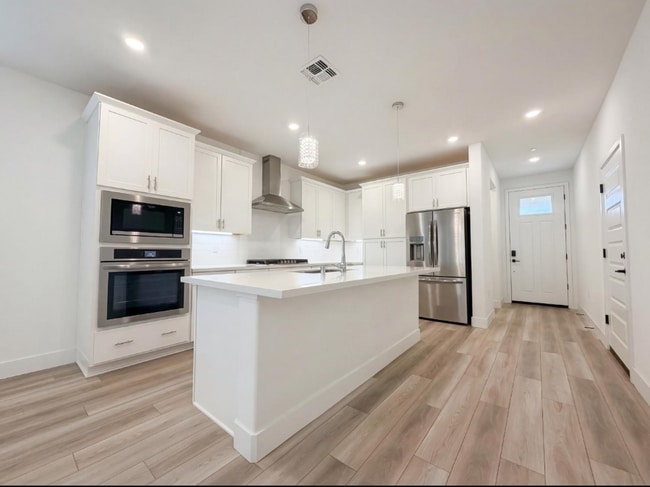 Foto del edificio - 914 Lucent St