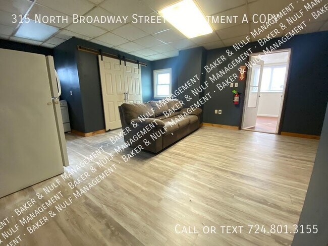 Building Photo - Studio Apartment in Scottdale, PA