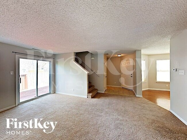 Building Photo - 6616 Kinnerton Dr
