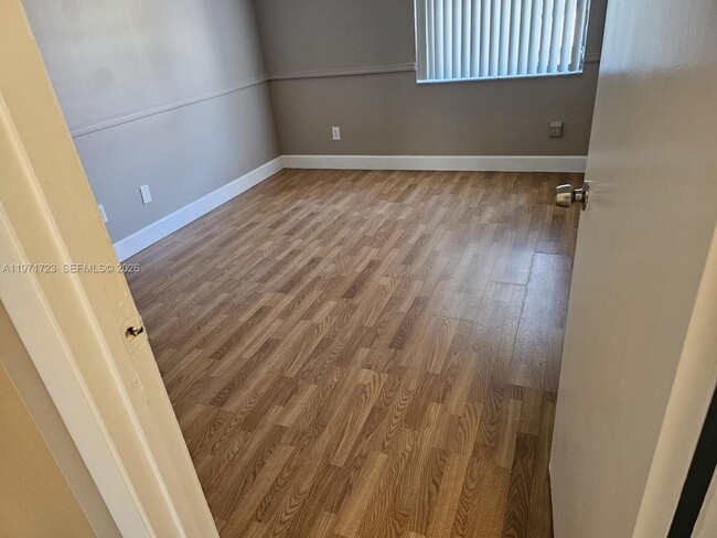 Building Photo - 3520 NW 95th Terrace